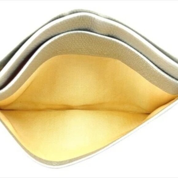 Chanel ID Wallet Coco Button Silver leather Woman unisex Authentic Used C3538 - Picture 5 of 7